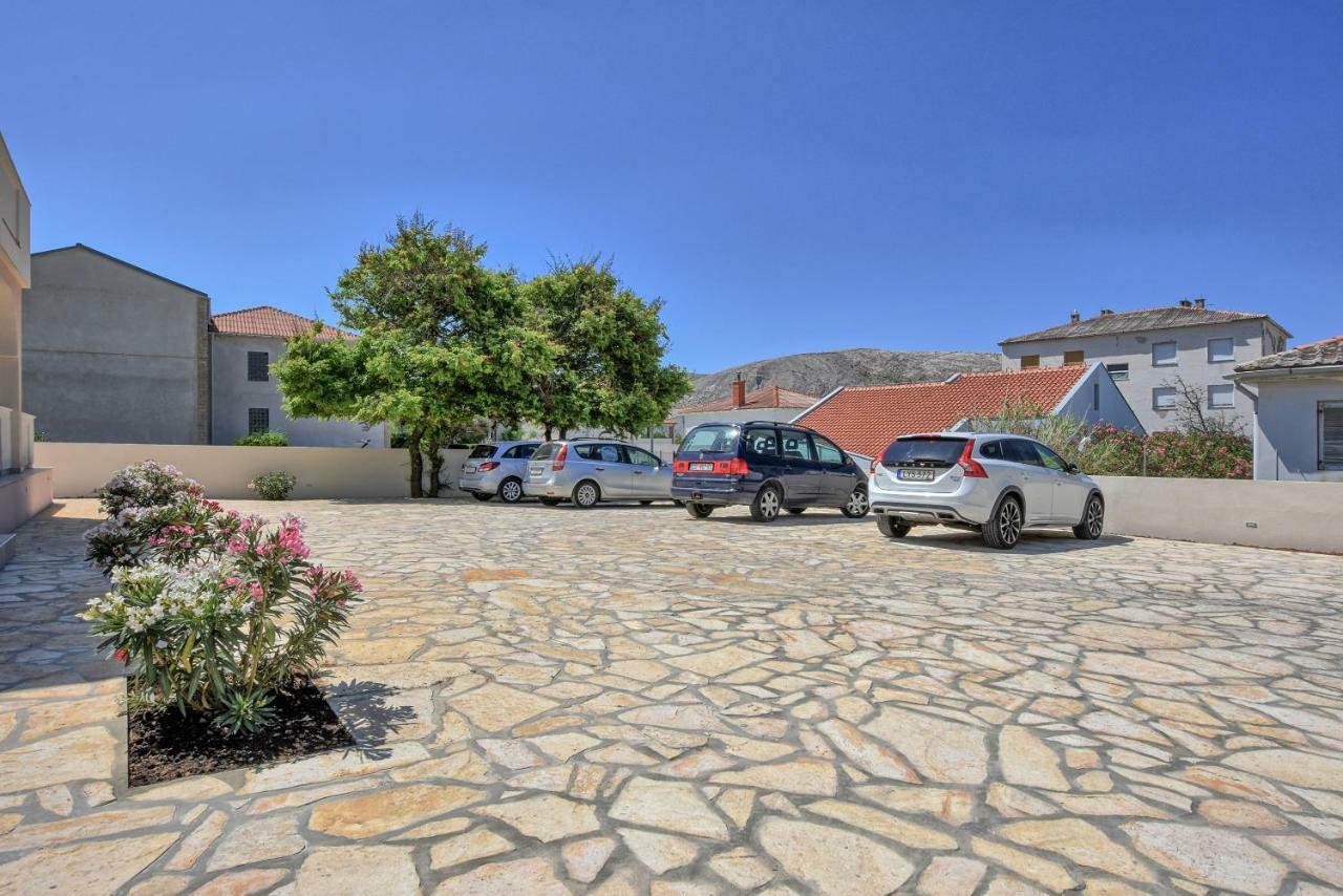 Villa Magena - Luxury Apartments In Pag Center Pag Town Extérieur photo