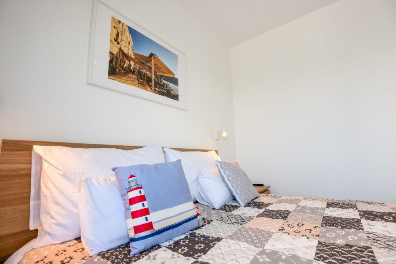 Villa Magena - Luxury Apartments In Pag Center Pag Town Extérieur photo